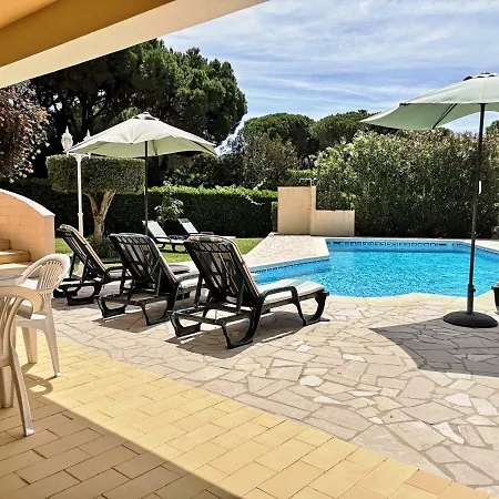 Villa Azaleas